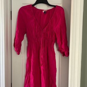 Universal Thread Fuchsia V-Neck dress with pockets